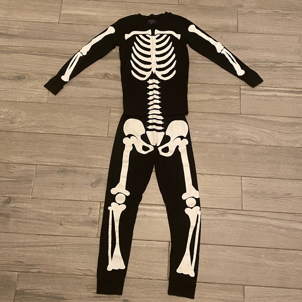 Skeleton Pajamas glow in the dark